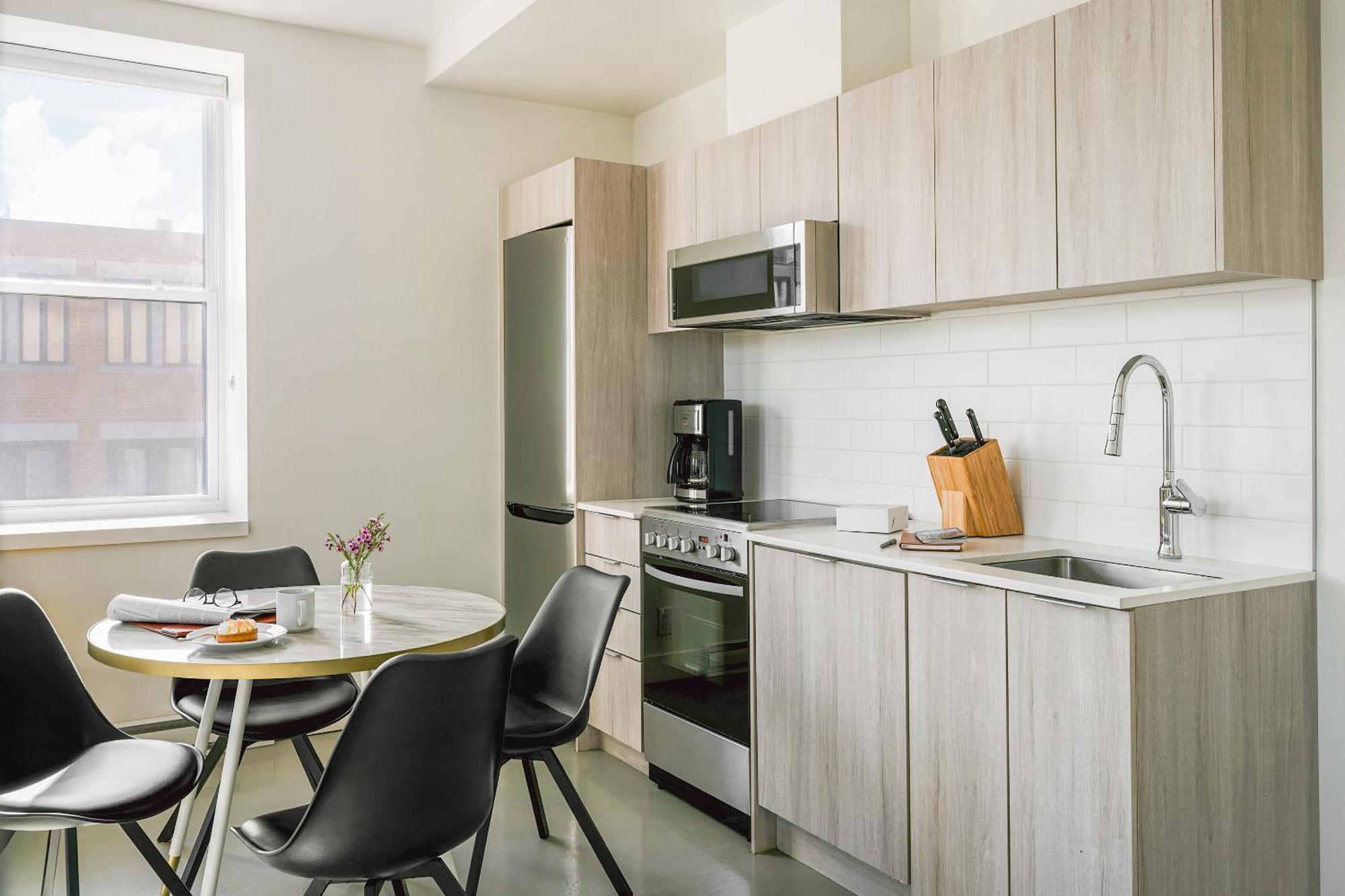 Sonder Le Guerin Aparthotel Montreal Exterior photo